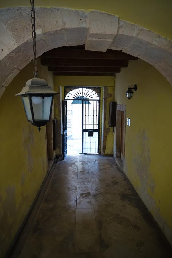 Bb Opera Dei Pupi Bed & Breakfast Syracuse Ngoại thất bức ảnh